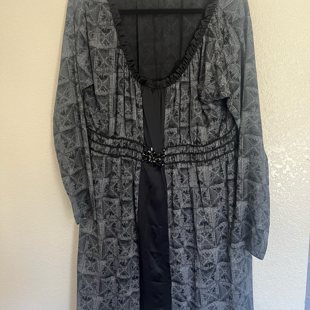 Silver Gray Long Sleeve Evening Dress with Embellished Waist